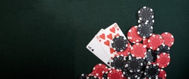 Bandar Poker table layout showing dealer position and card community on spinbet99